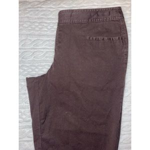 Women’s Dark Brown Mossimo Stretch Capri Bottoms 🤎